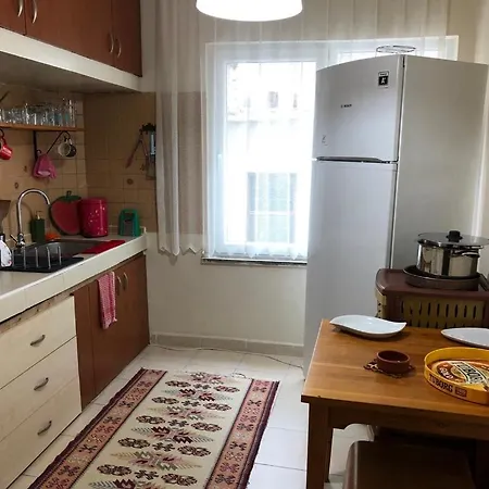 Kaleici Muhtesem Konum Benzersiz Genis Uygun Fiyat Katta Ev Apartment